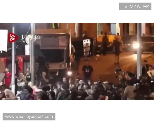 加的夫城顽强防守抵挡冲击