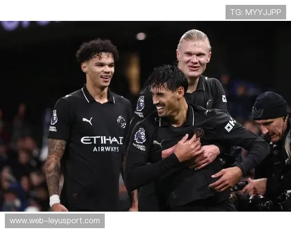 哈兰德门前抢点再破网，曼城继续领跑积分榜