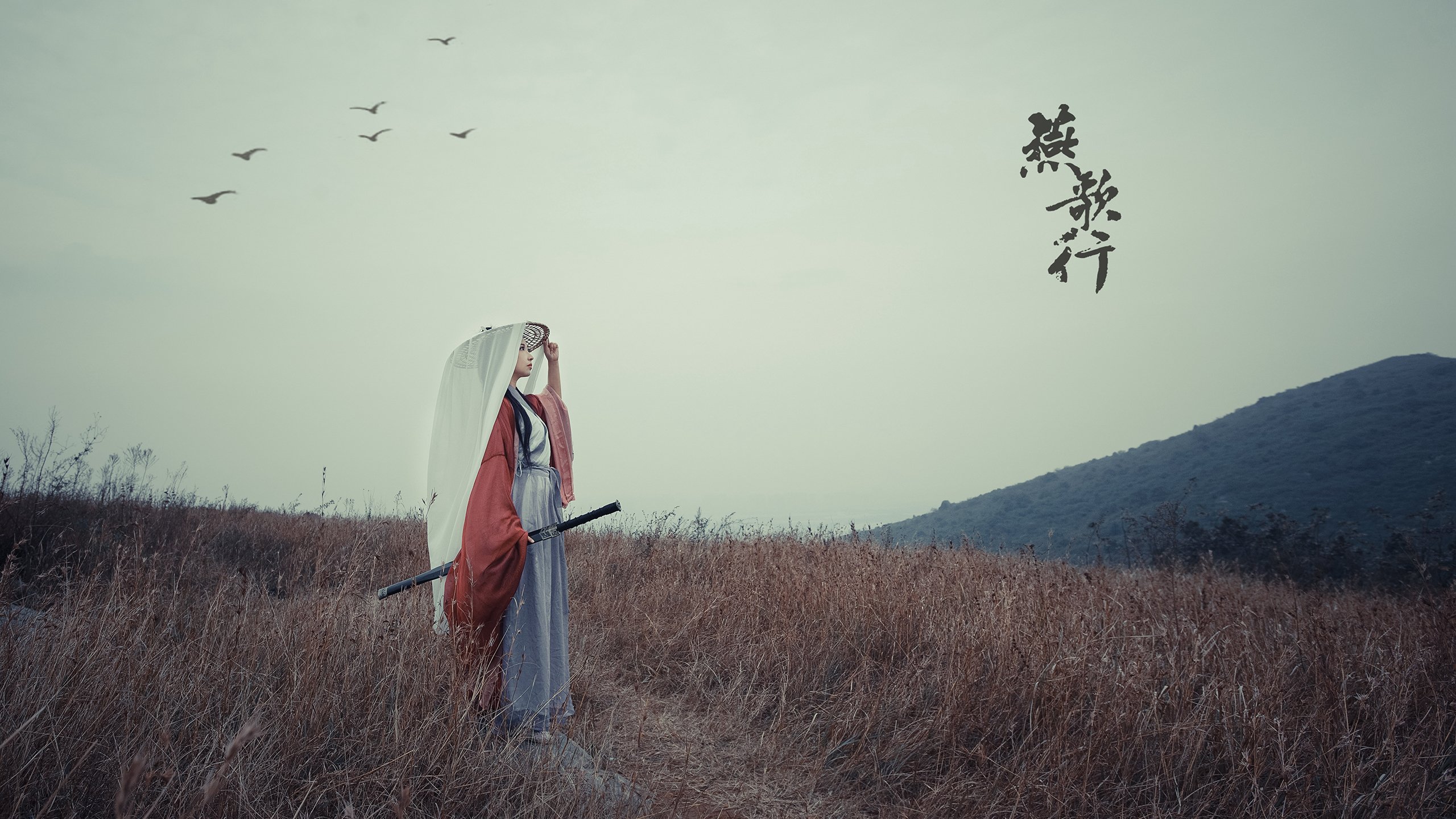 伊丽莎白·德克斯泳池内外双重突破，伊丽莎白.德比茨